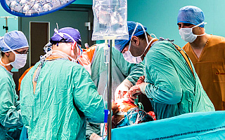 W tym roku uratował życie 44 osób. Wojewódzki szpital w Elblągu w czołówce placówek zaangażowanych w przeszczep organów
